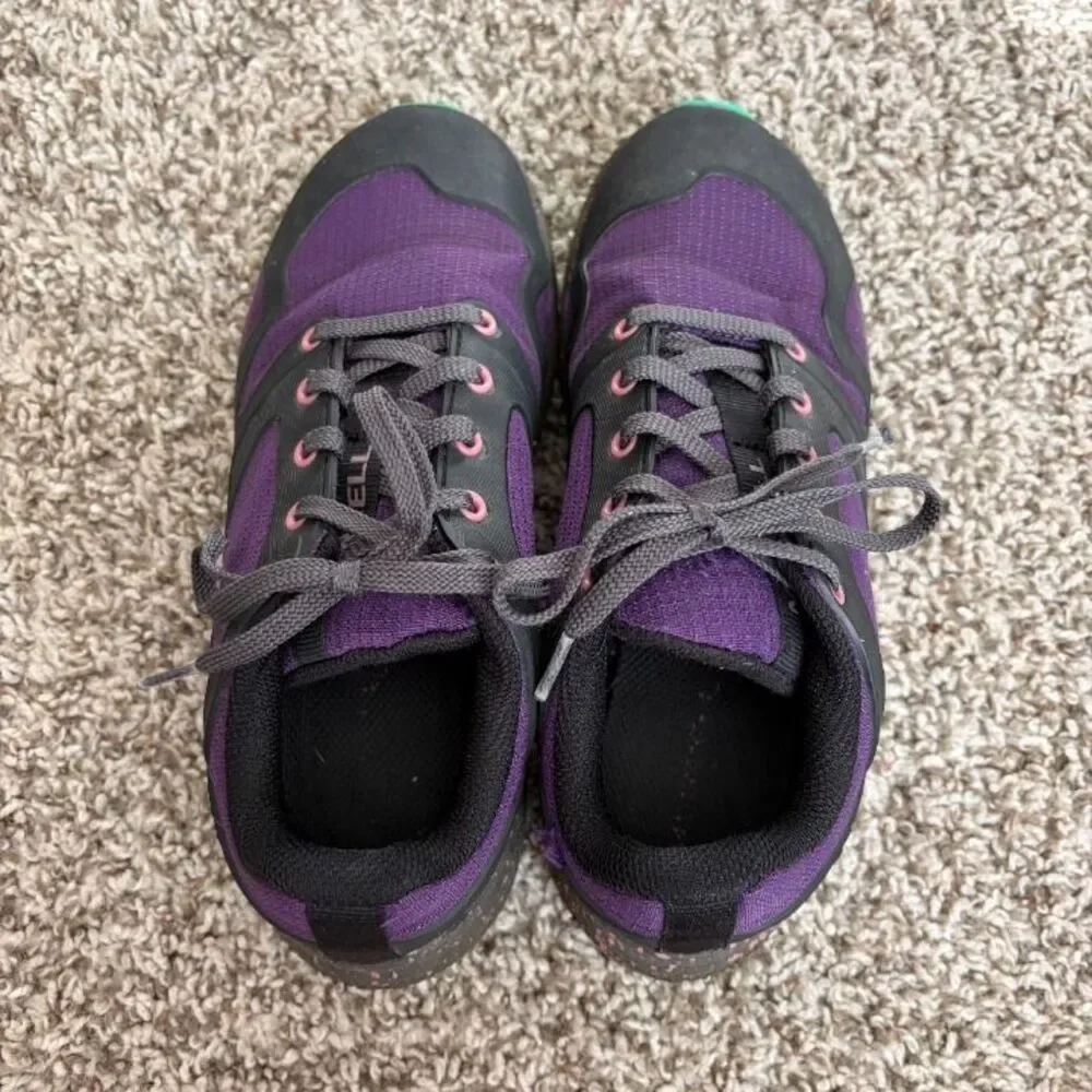 Size 2 / Girls Merrell Sneakers
